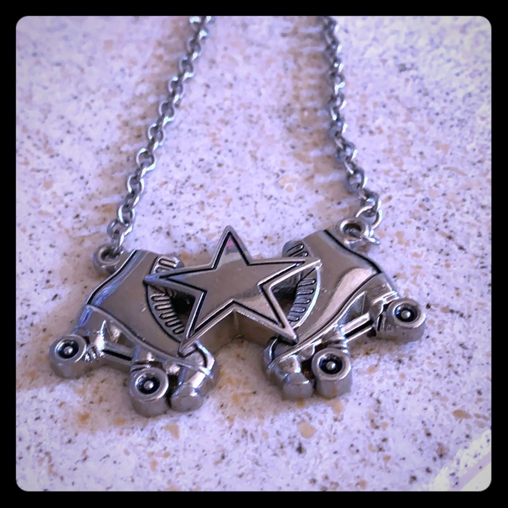 ♥️Rock Rebel roller skate necklace